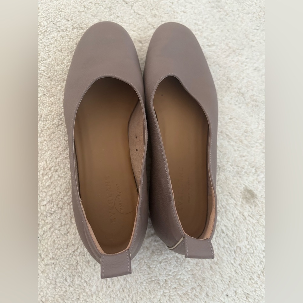 EVERLANE DAY GLOVE FLATS..SIZE 8 Mocha